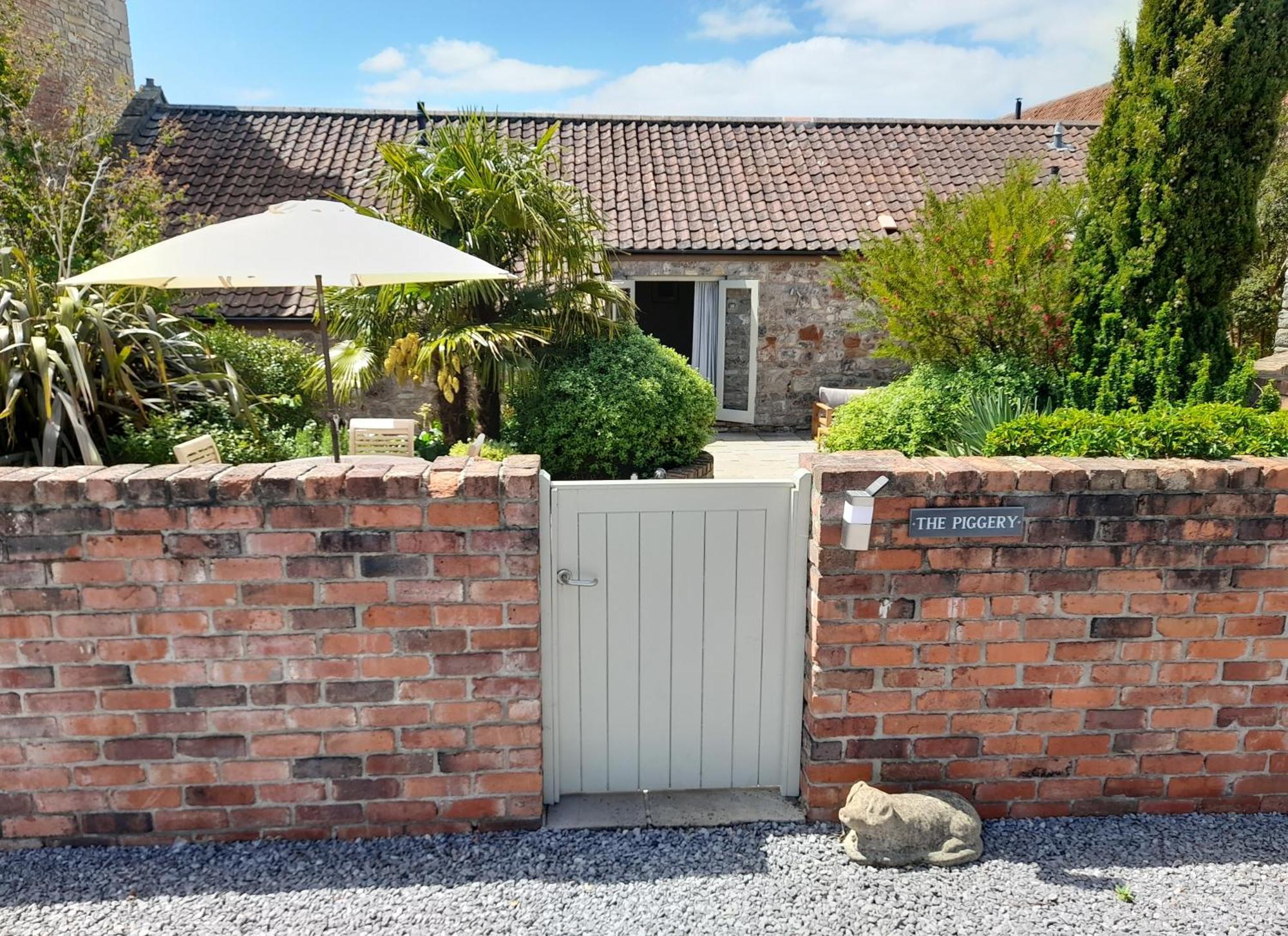 Luxury Barn Conversion ウェルズ エクステリア 写真